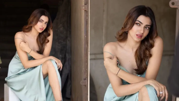 Kashika Kapoor Stuns With Multilingual Mastery Wins Praise From Filmmakers